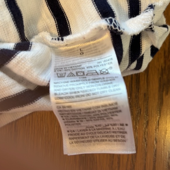 Old Navy 3/4 sleeve striped top (1) - Picture 4 of 6